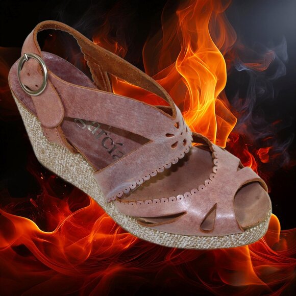 Pedro Garcia Pink Blush Leather Peep Toe Ankle Buckle Platform Wedge, Size 36.5 - Picture 1 of 8